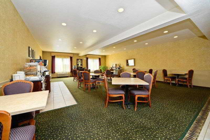 Best Western Penn-Ohio Inn & Suites Hubbard Exterior foto